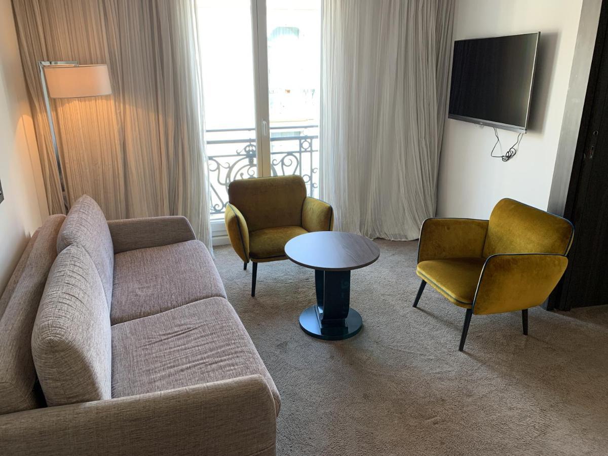 Hotel Le Canberra Cannes Bagian luar foto