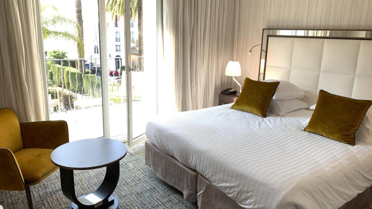 Hotel Le Canberra Cannes Bagian luar foto