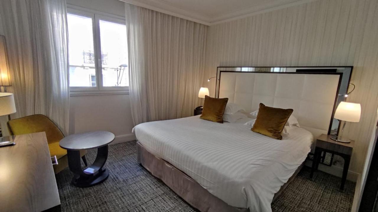 Hotel Le Canberra Cannes Bagian luar foto