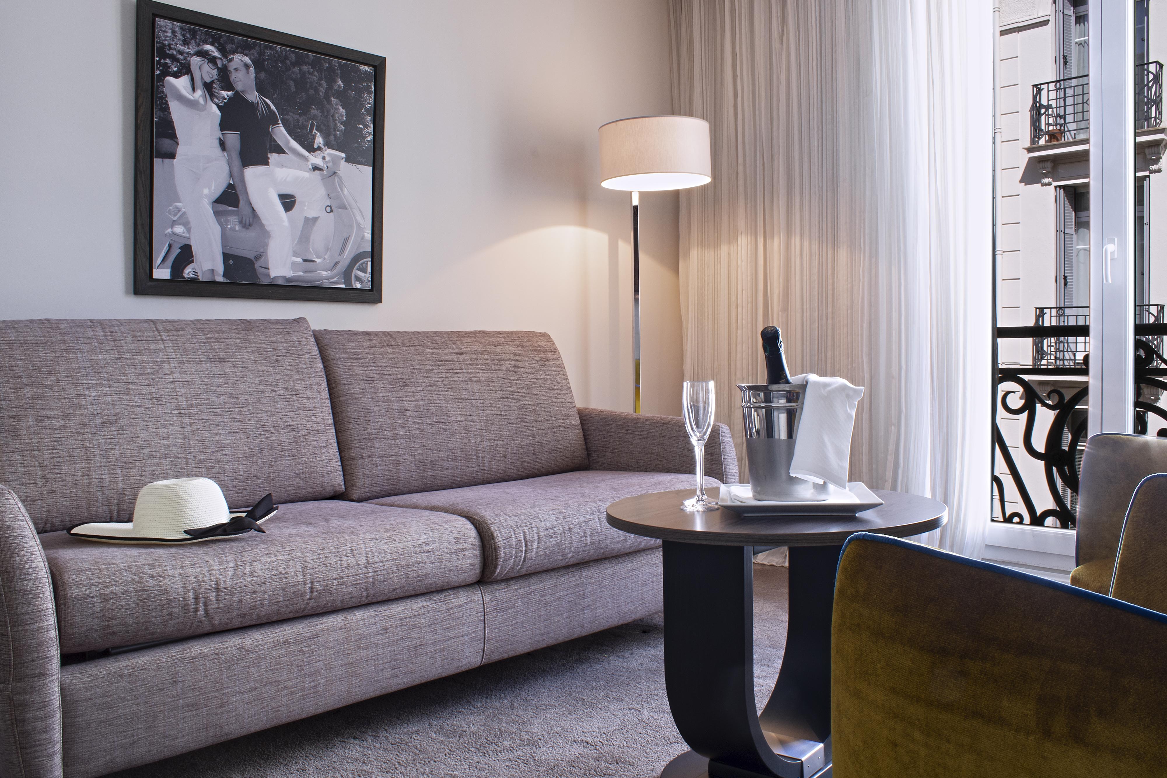 Hotel Le Canberra Cannes Bagian luar foto