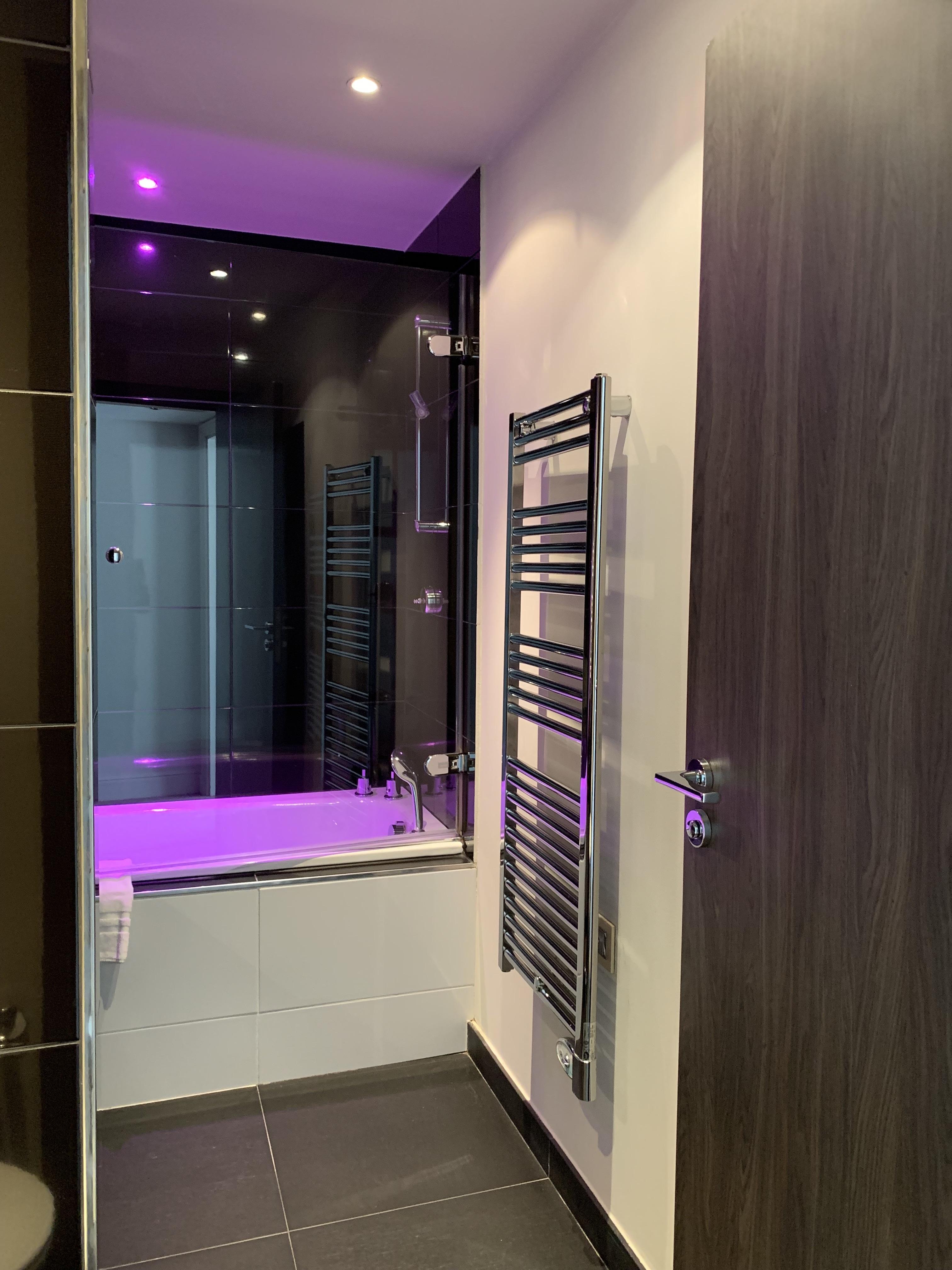 Hotel Le Canberra Cannes Bagian luar foto