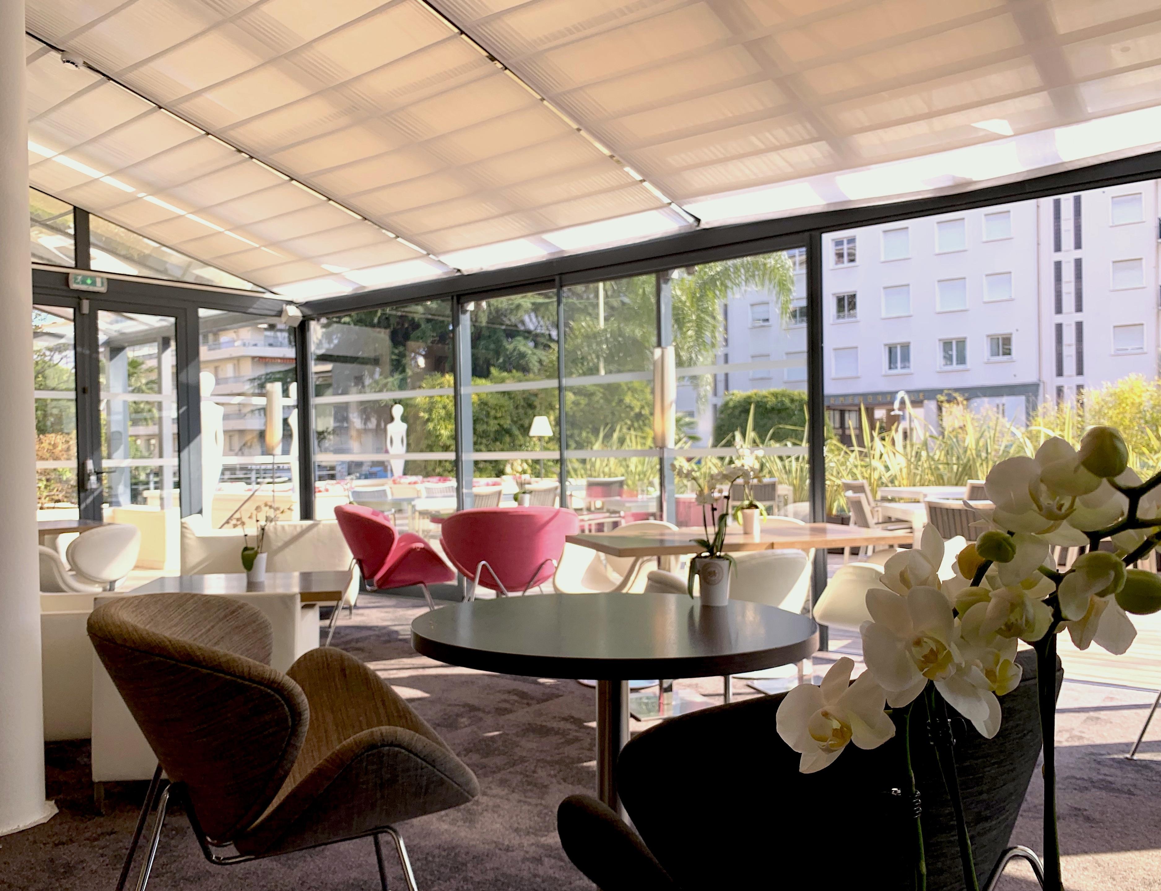 Hotel Le Canberra Cannes Bagian luar foto