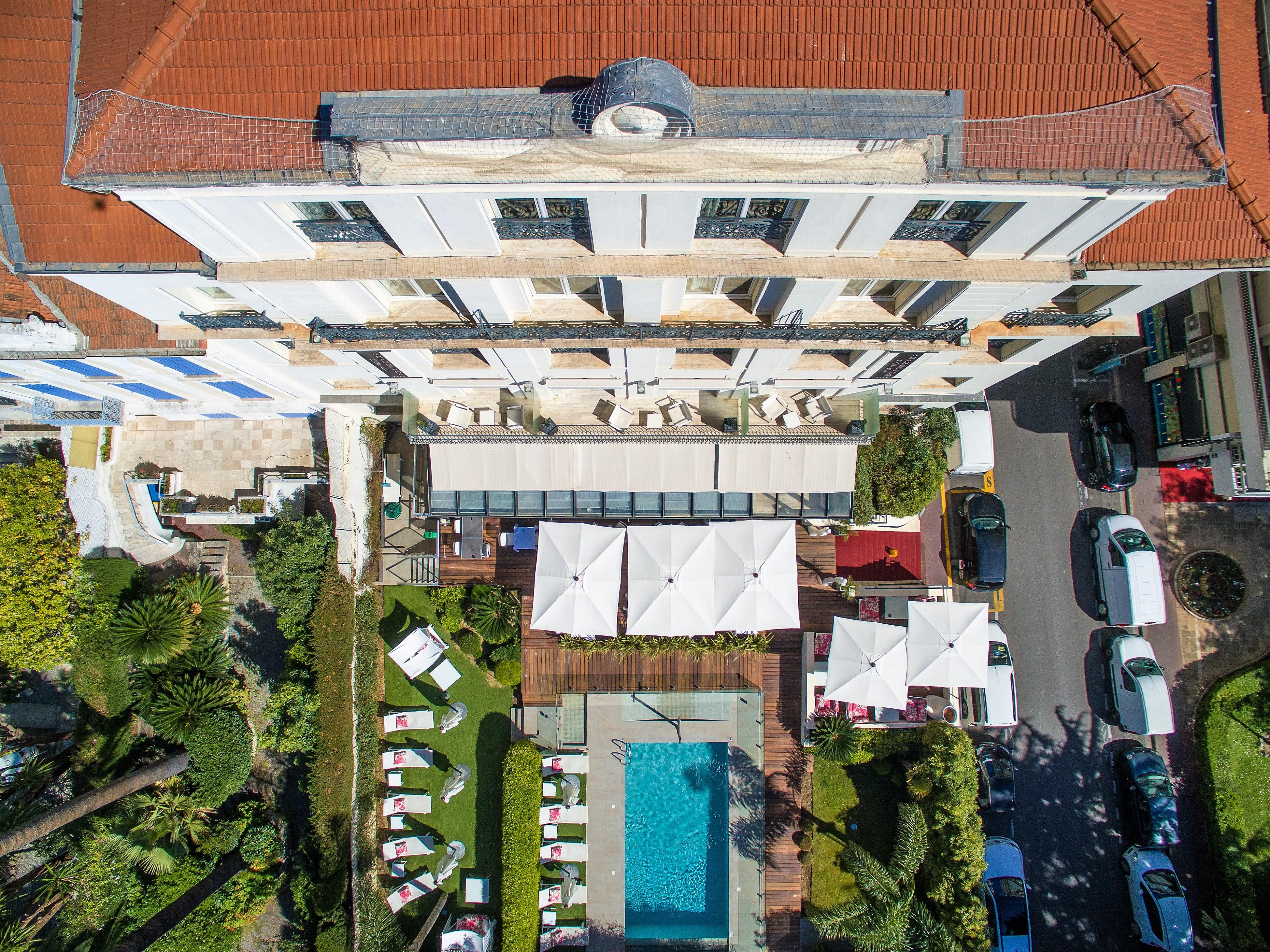 Hotel Le Canberra Cannes Bagian luar foto