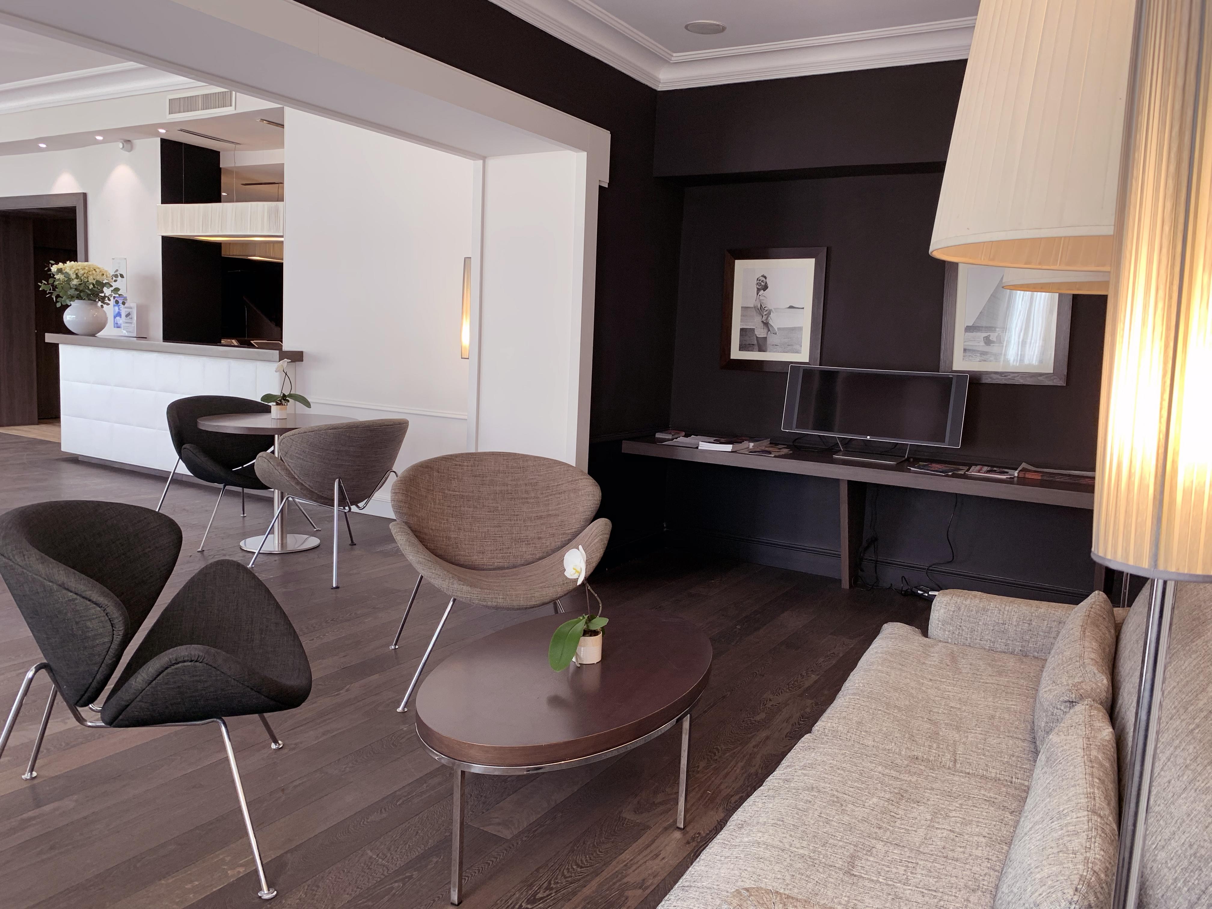 Hotel Le Canberra Cannes Bagian luar foto