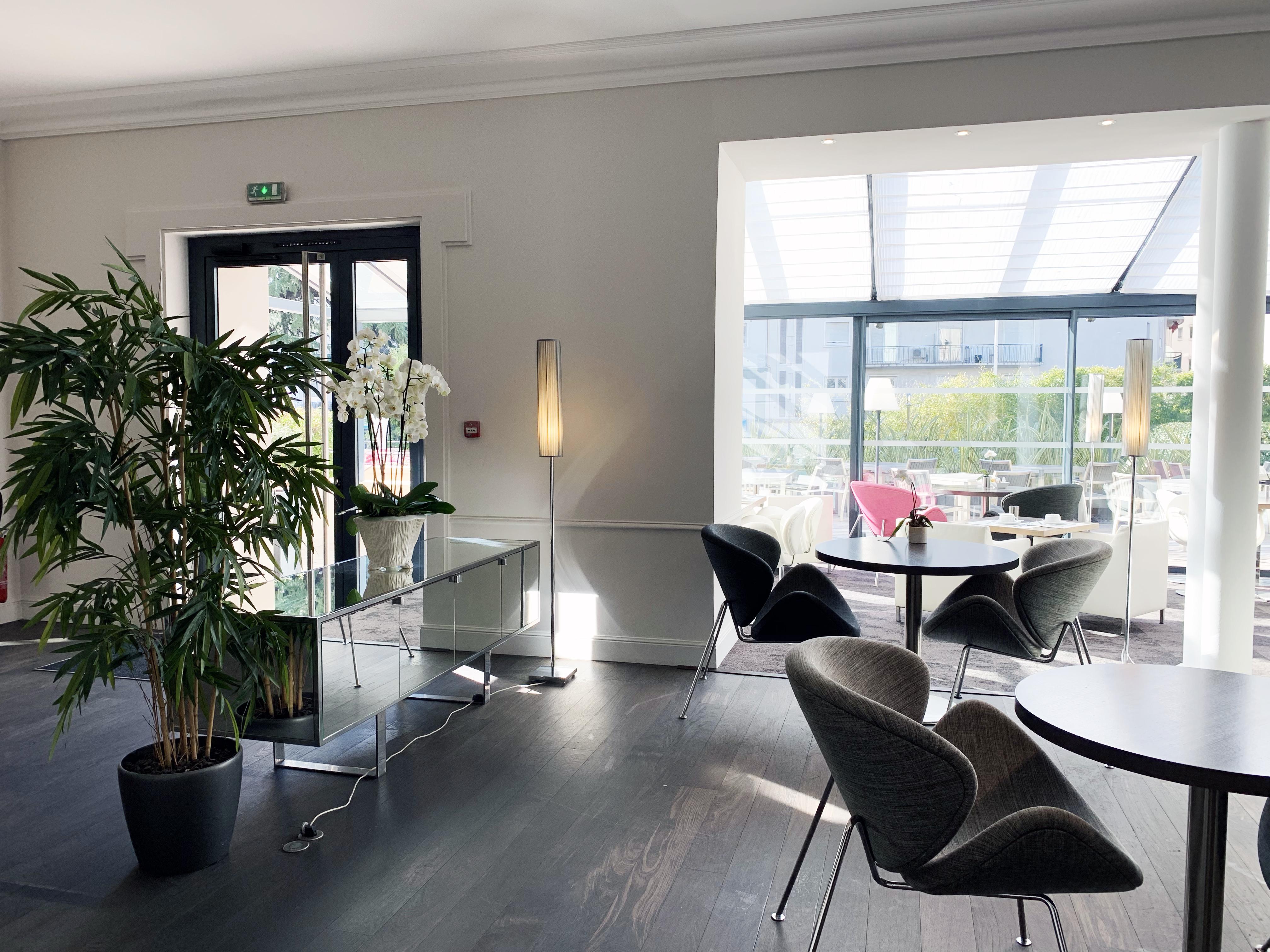 Hotel Le Canberra Cannes Bagian luar foto