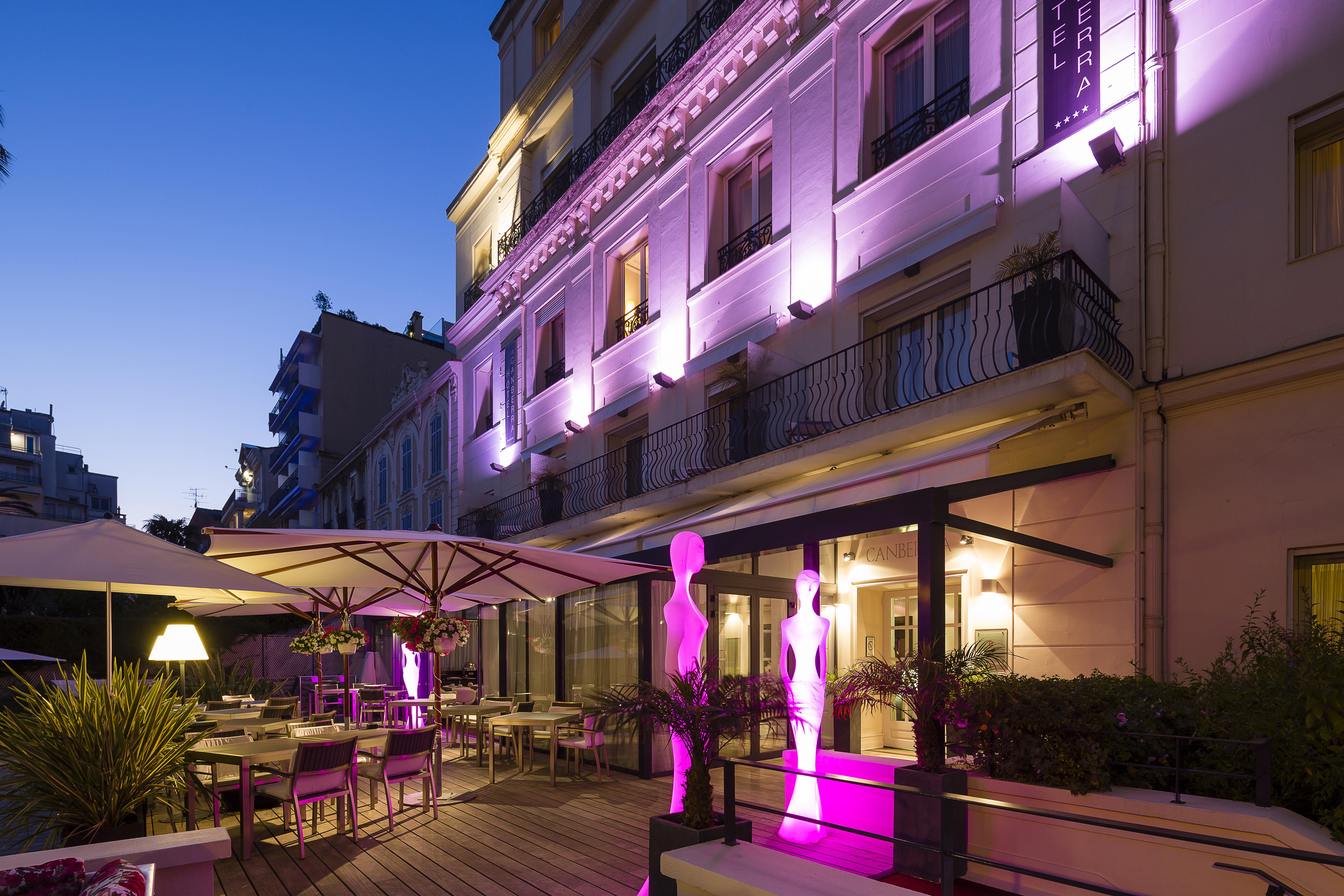 Hotel Le Canberra Cannes Bagian luar foto