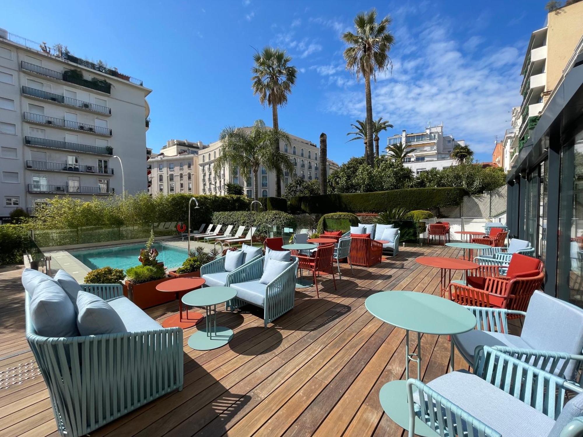 Hotel Le Canberra Cannes Bagian luar foto